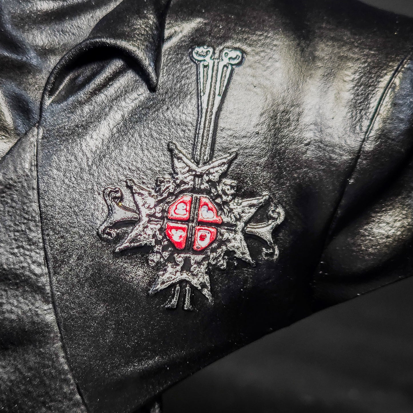 Cardinal Copia Black Suit 1:10 Bust