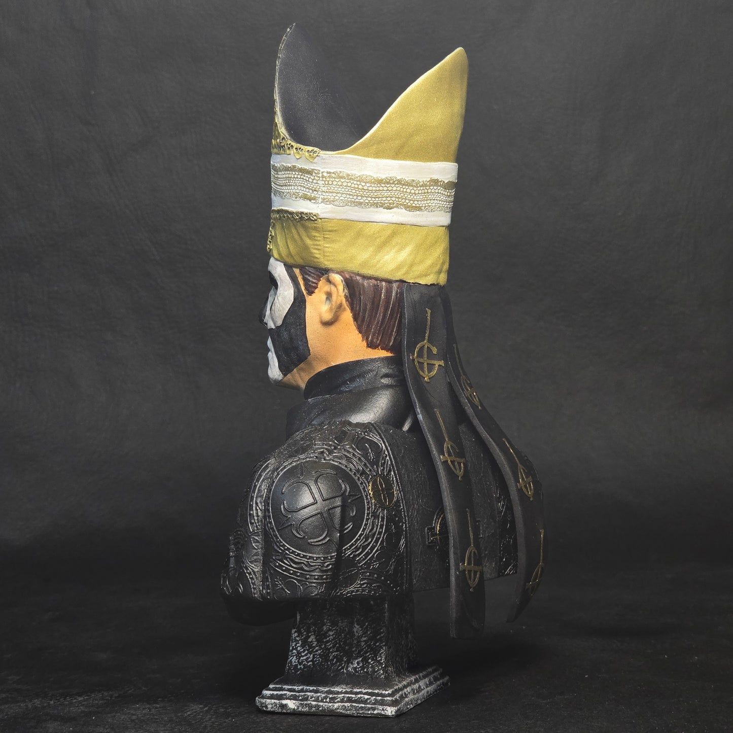 Papa Emeritus III 1:10 Bust