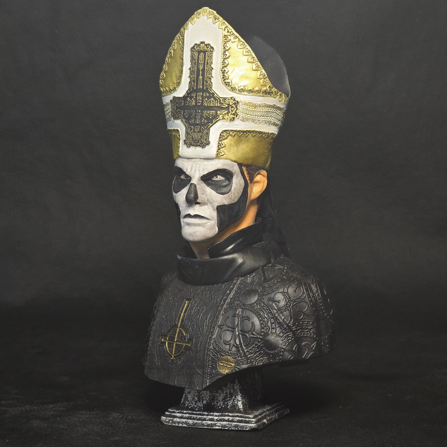 Papa Emeritus III 1:10 Bust