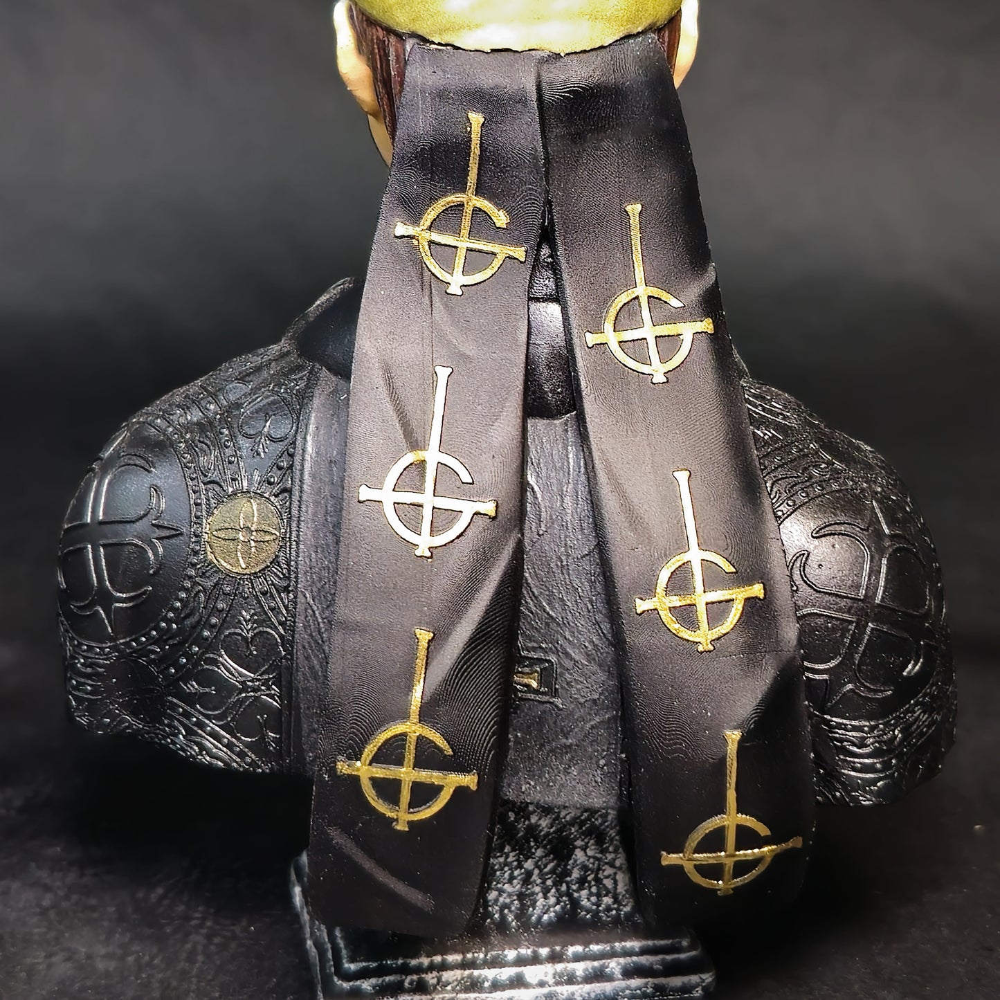 Papa Emeritus III 1:10 Bust