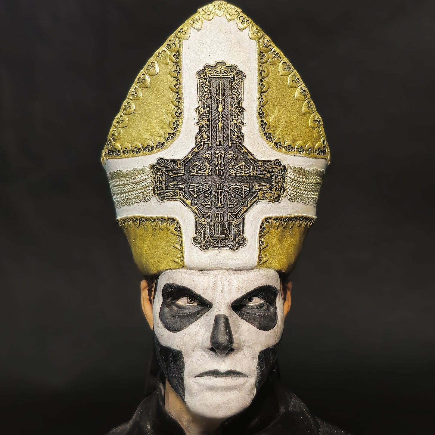 Papa Emeritus III 1:10 Bust
