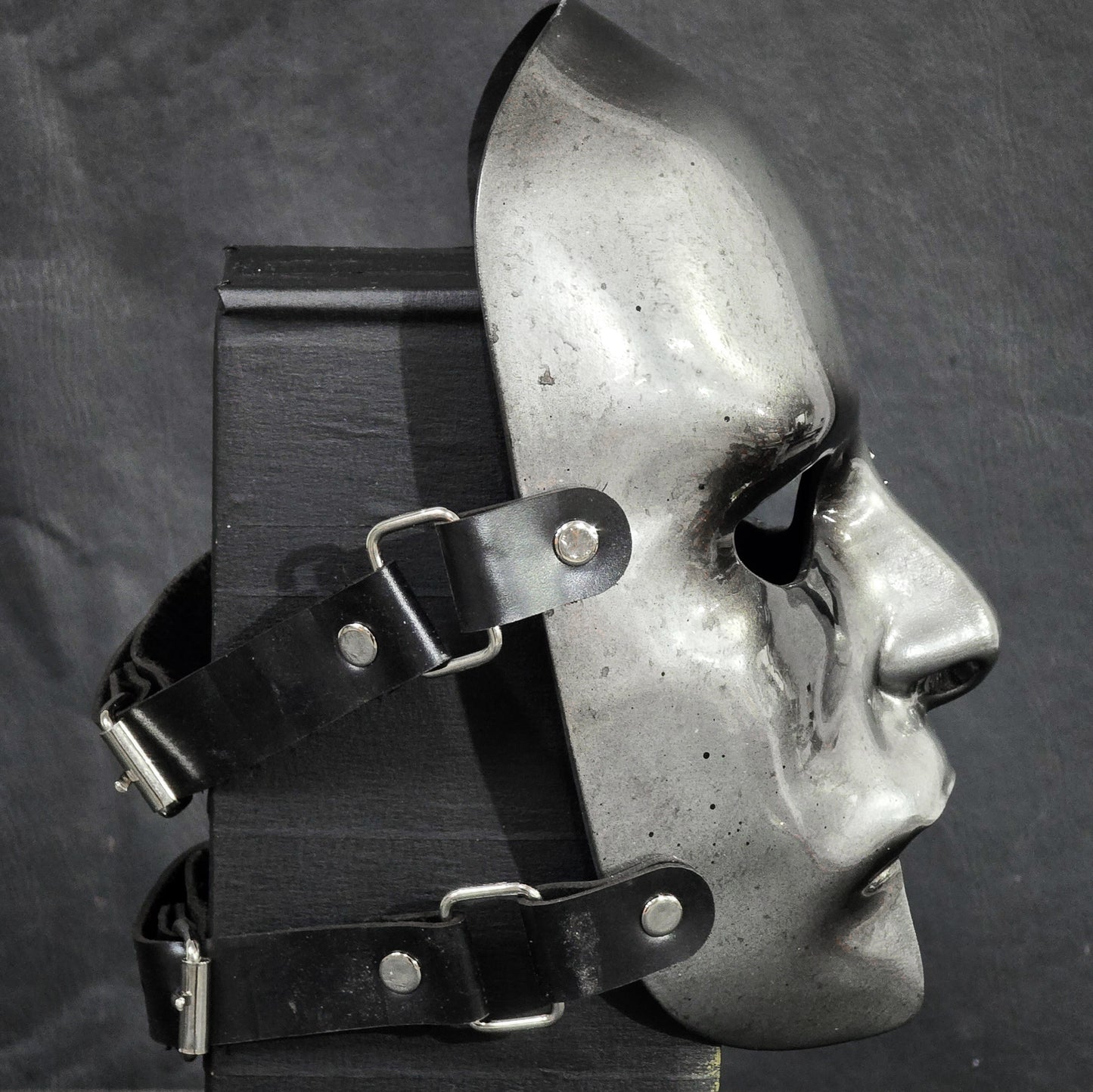 Nameless Ghoul Skeletá Mask
