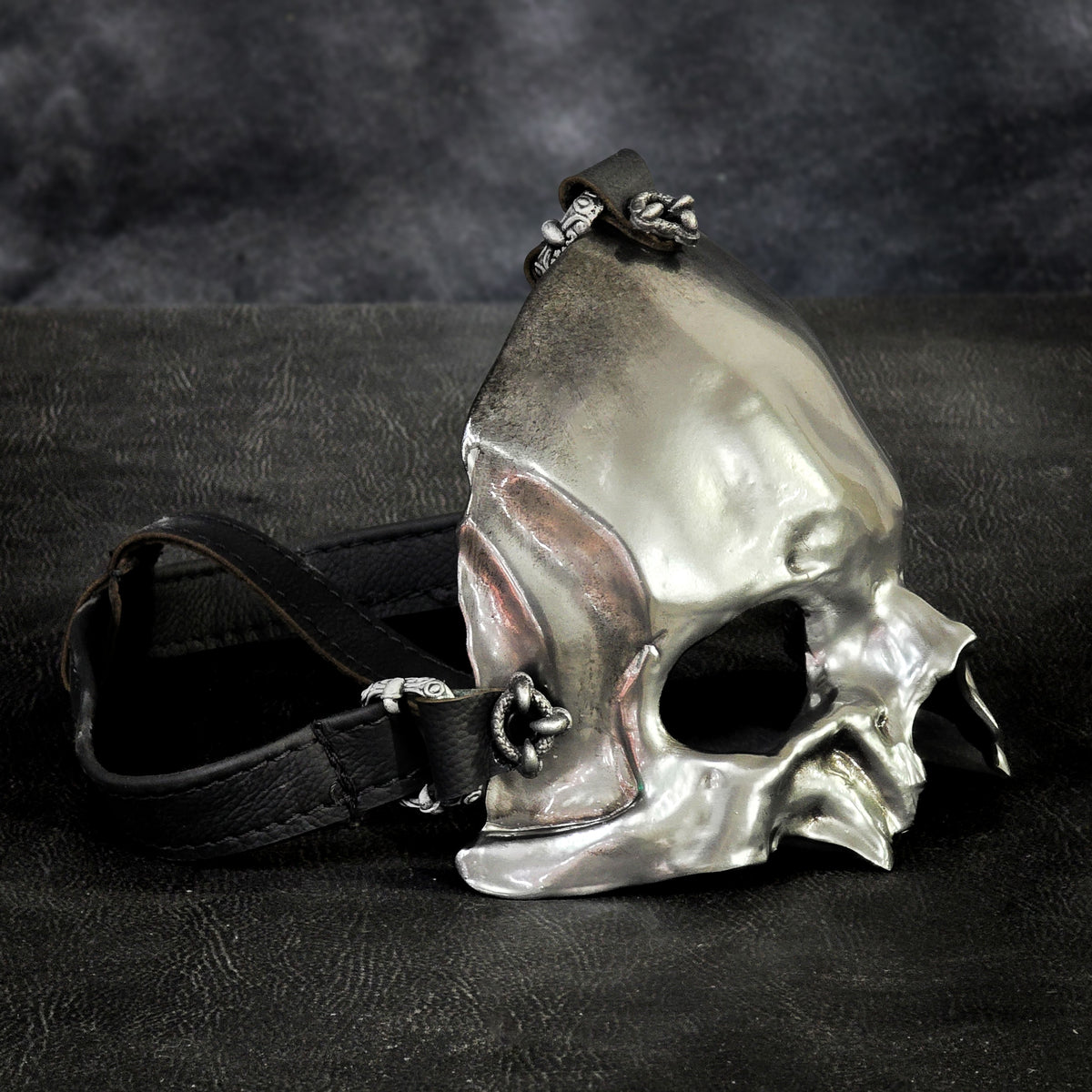 Papa V Perpetua Mask