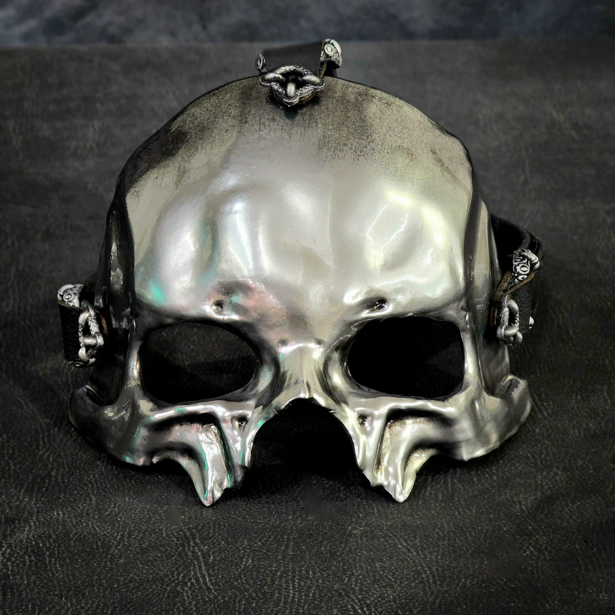Papa V Perpetua Mask